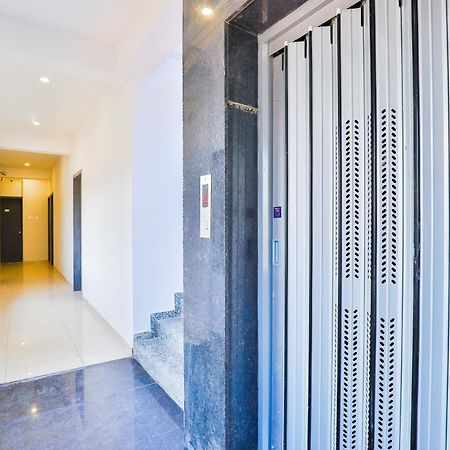Nova Hotel New Crossroad Rajkot Εξωτερικό φωτογραφία