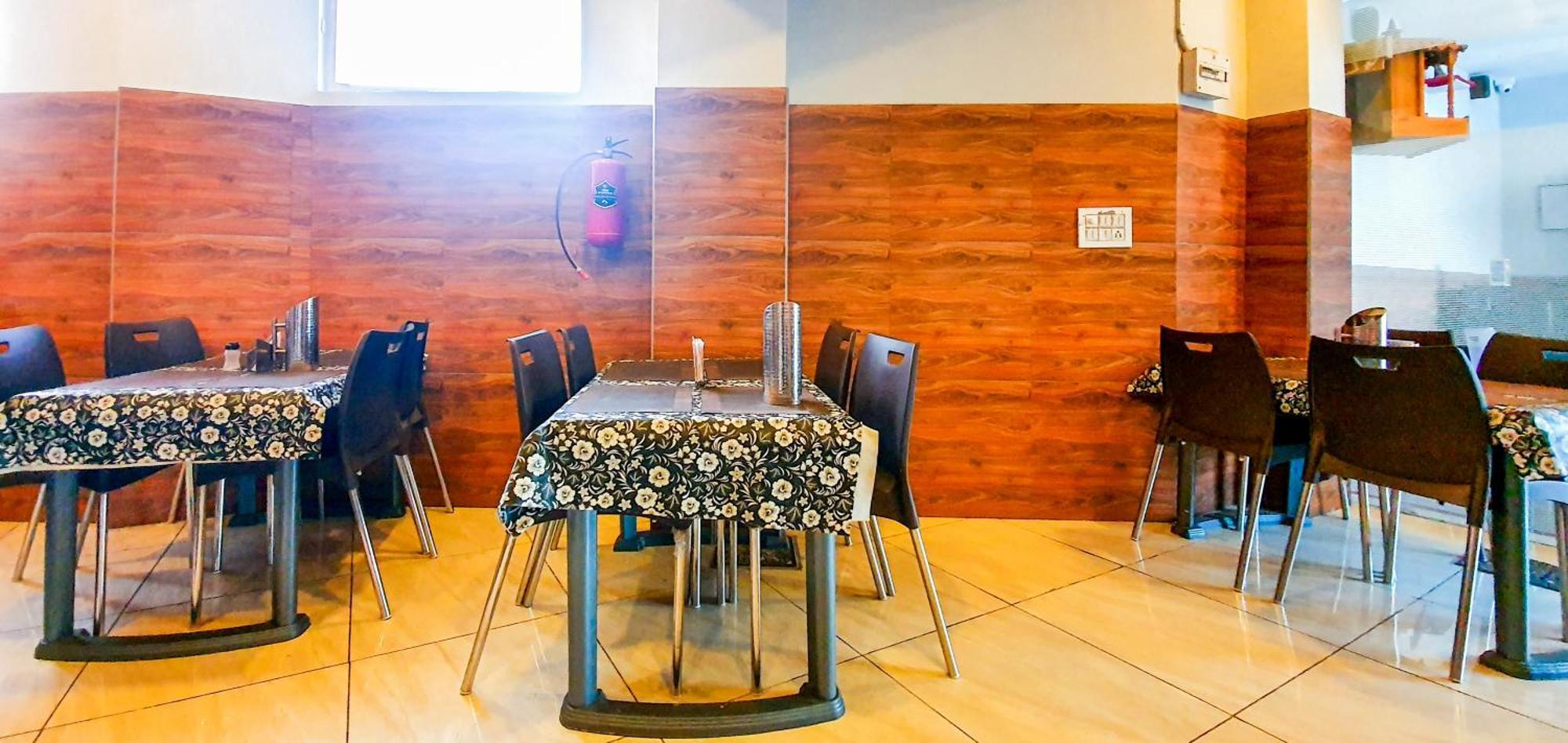 Nova Hotel New Crossroad Rajkot Εξωτερικό φωτογραφία