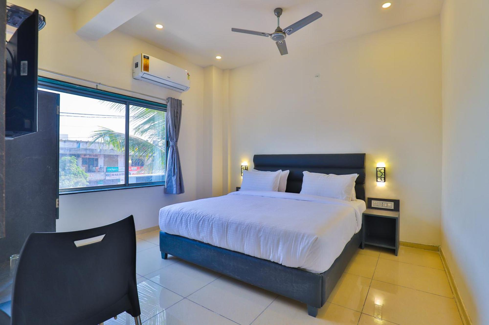 Nova Hotel New Crossroad Rajkot Εξωτερικό φωτογραφία